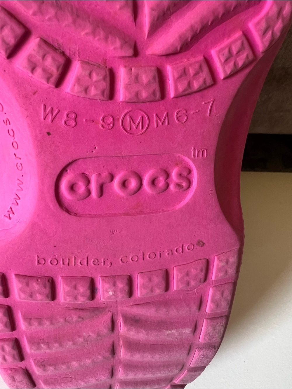 CROCS  Classic Clog in Bright Pink - Picture 5 of 5